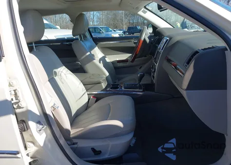 2010 Chrysler 300C Hemi z USA, uszkodzony, nr VIN 2C3CA6CT9AH115006